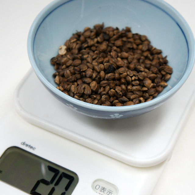 国産 六条 麦茶 1kg（丸粒麦茶） 鈴鹿園